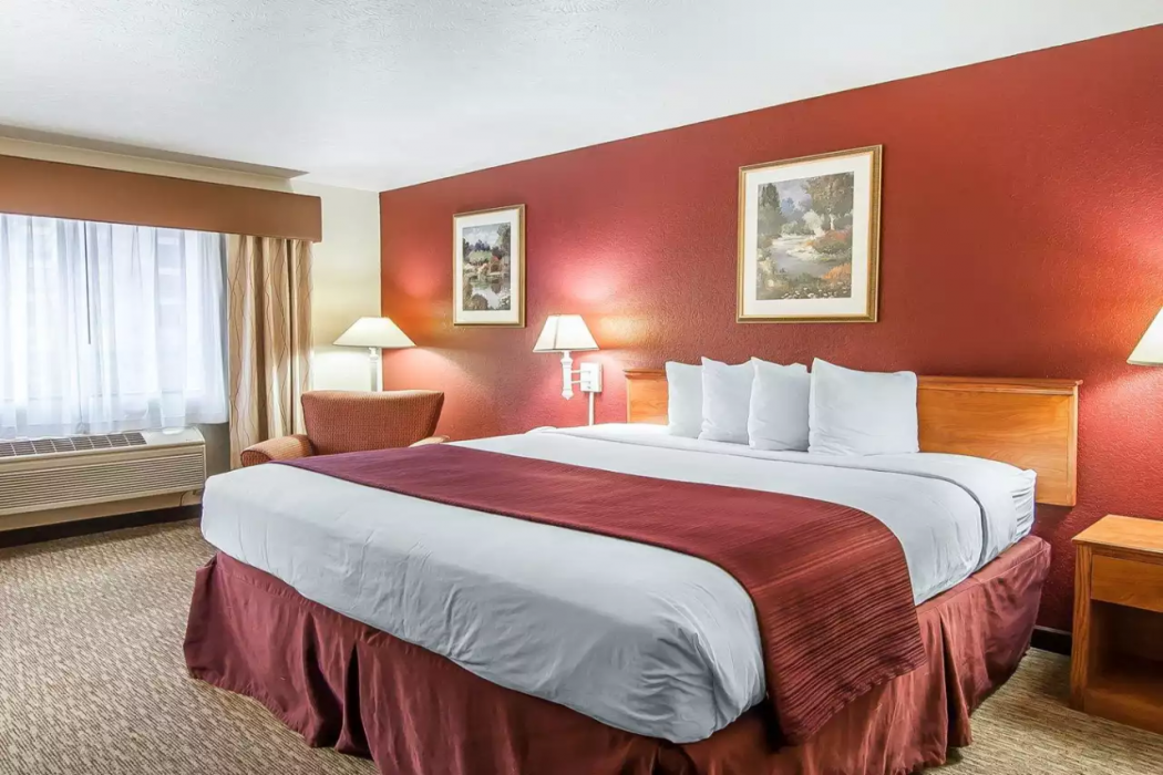 Quality Inn Downtown Convention Center 16/26