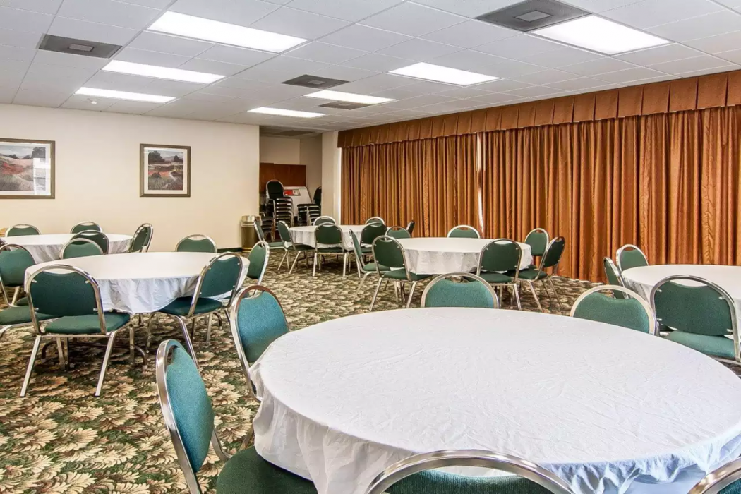 Quality Inn Downtown Convention Center 18/26