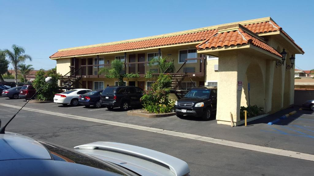 Anaheim Astoria Inn & Suites photo3