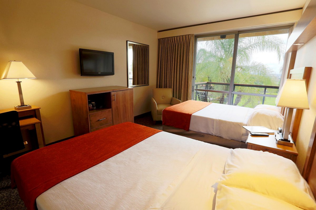 Kellogg West Conference Center &amp; Hotel 13/32