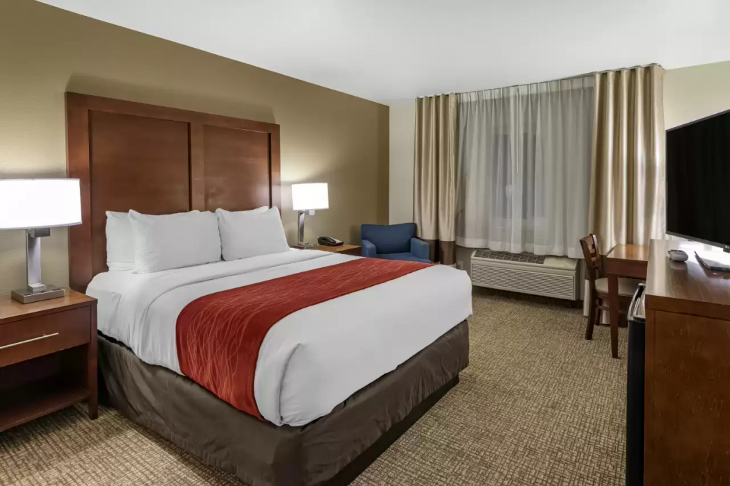 Comfort Inn Fontana, CA 9/26