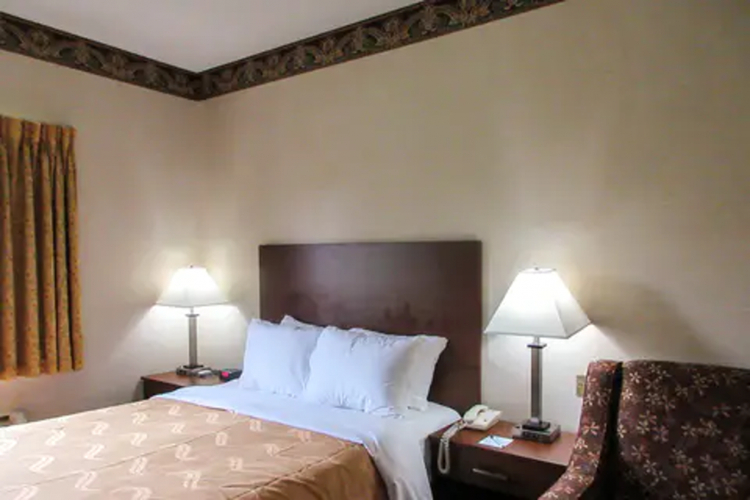 Quality Inn Sawyer, MI 6/35