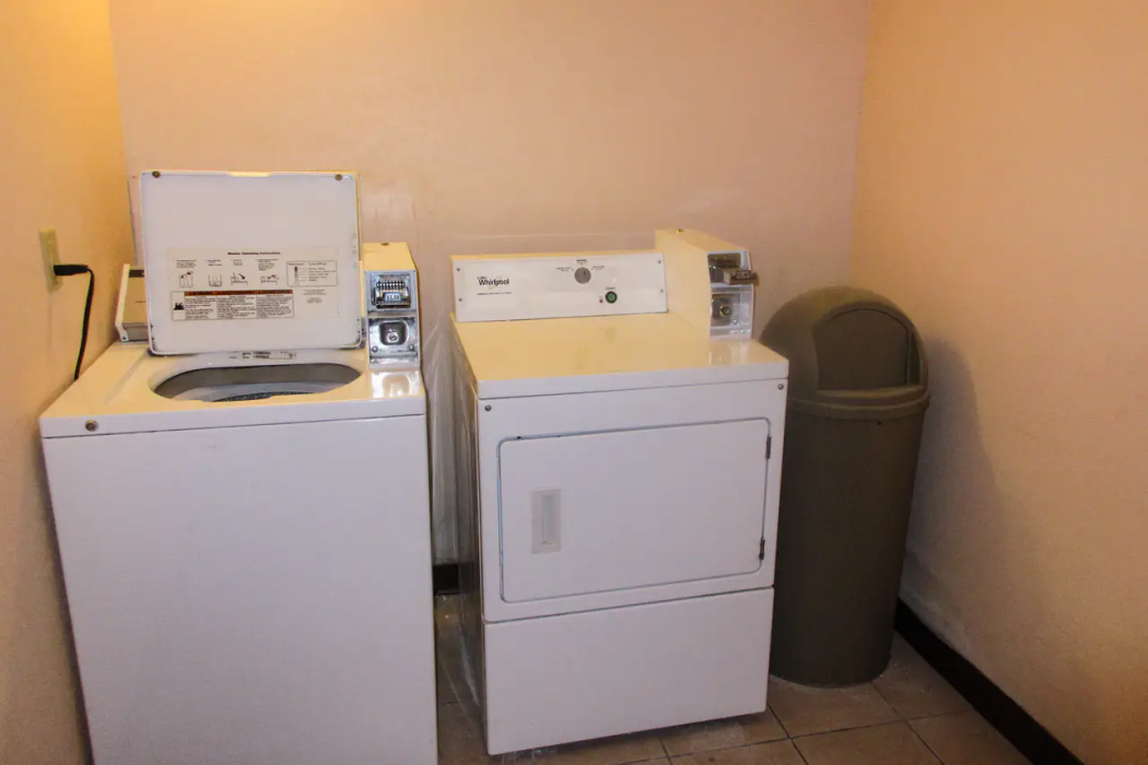 Quality Inn Sawyer, MI 17/35