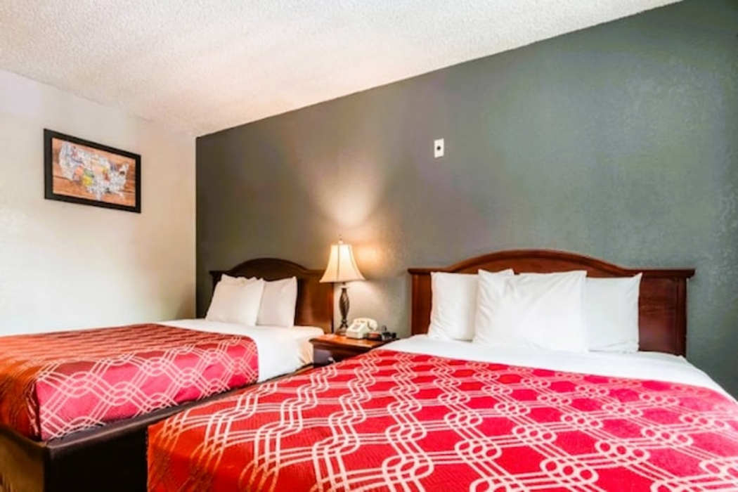 Inn at Lake Washington By OYO I-405 19/27