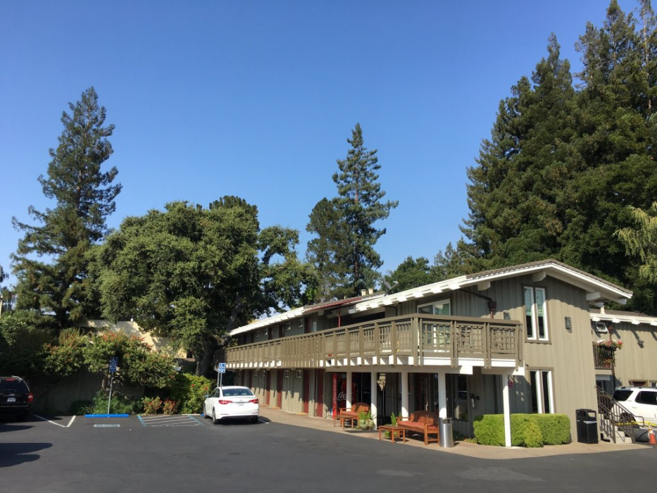 The Cottages Hotel 1/39