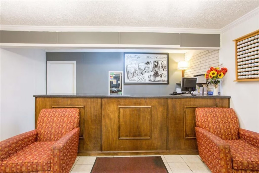 Rodeway Inn Glade Spring 8/24