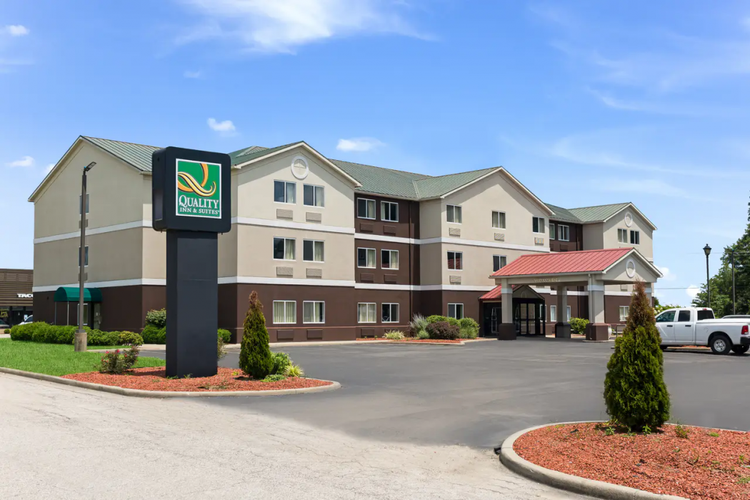 Quality Inn & Suites Ferdinand 2/27