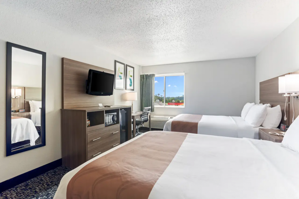 Quality Inn & Suites Ferdinand 14/27