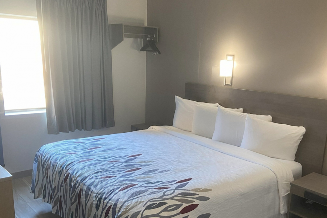 Red Roof Inn Johnstown 13/27