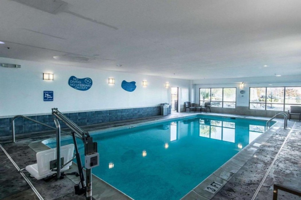 Sleep Inn and Suites Winchester 18/25