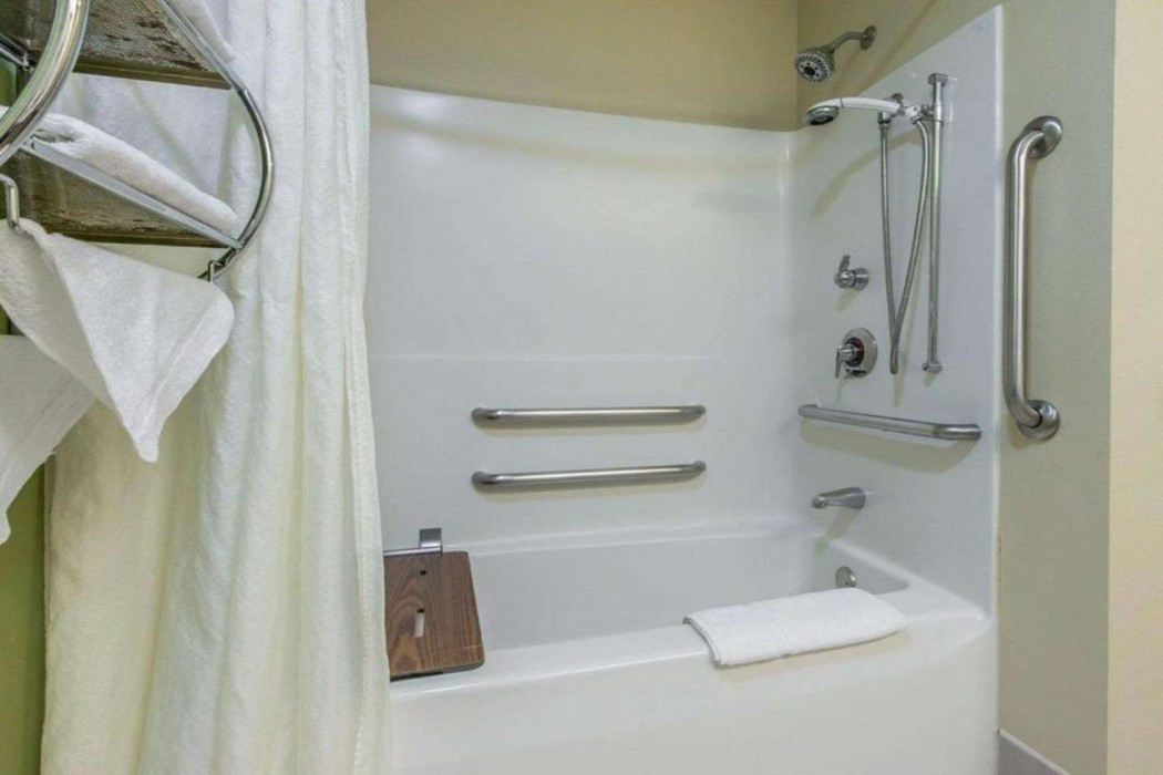 Sleep Inn and Suites Winchester 15/25