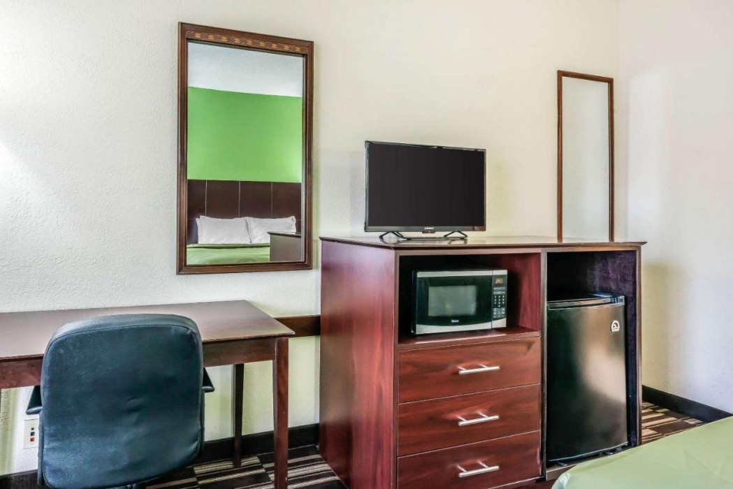 Quality Inn Fort Pierce I-95 18/29
