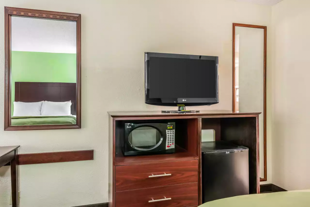 Quality Inn Fort Pierce I-95 17/29