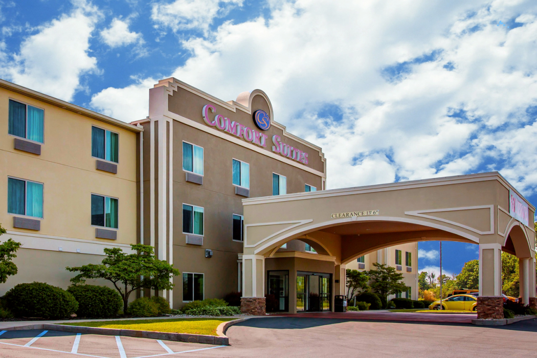 Comfort Suites Benton Harbor - St. Joseph 1/38