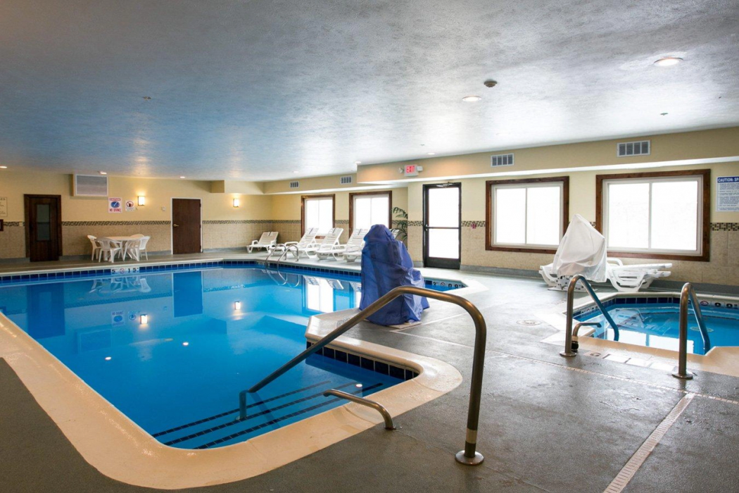 Comfort Suites Benton Harbor - St. Joseph 22/38