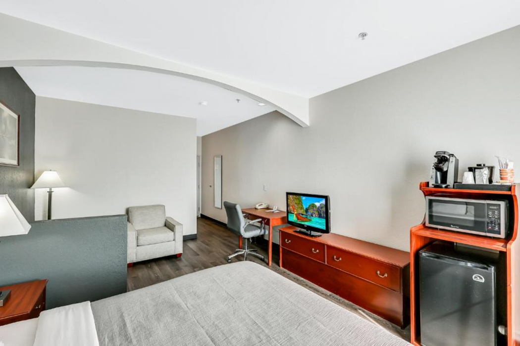 Garner Hotel Liberty Lake by IHG 8/28