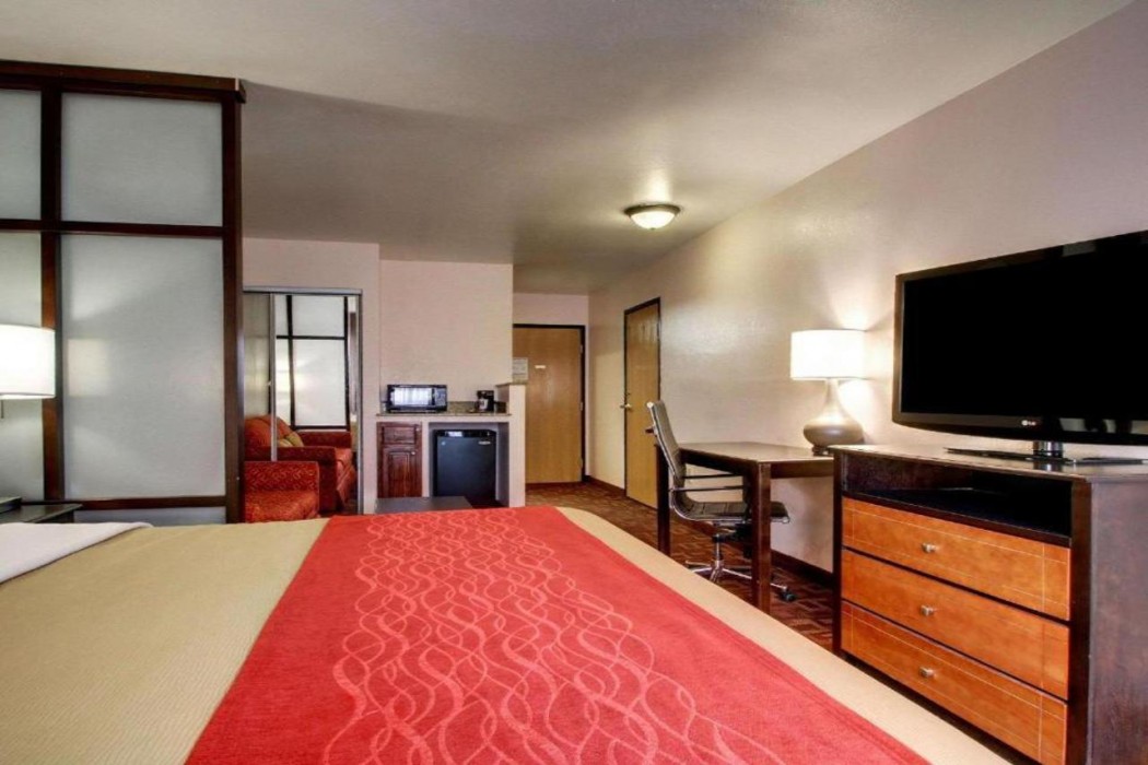 Days Inn by Wyndham Jackson Downtown 9/24