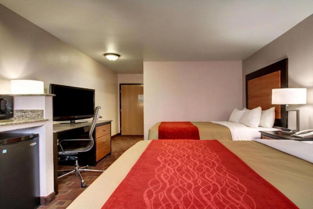 Days Inn by Wyndham Jackson Downtown 8/24