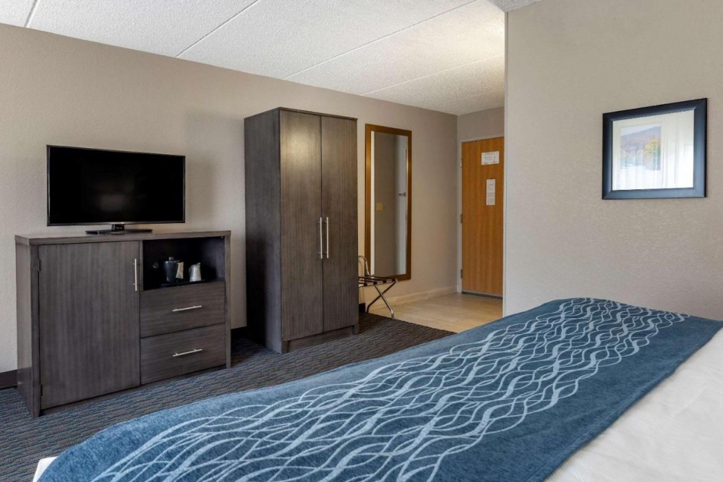 Comfort Inn Griswold, CT 13/31