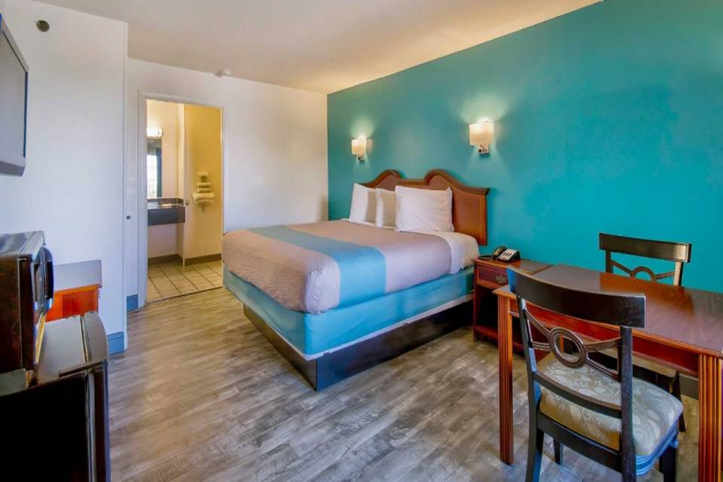 Motel6 Grand Rivers, KY 16/59