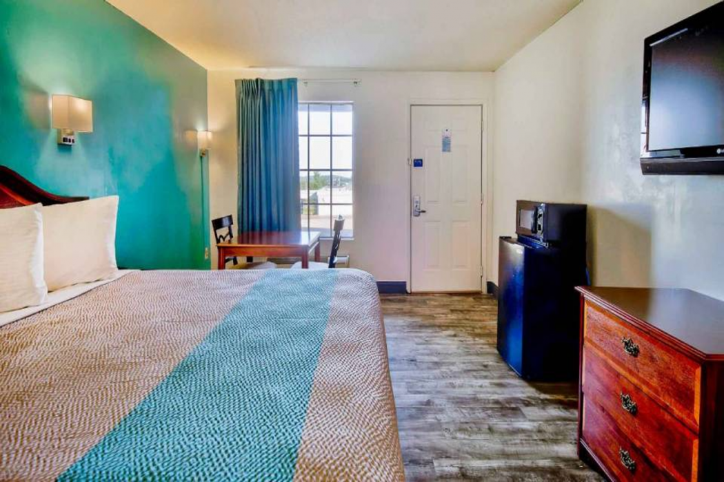 Motel6 Grand Rivers, KY 17/59