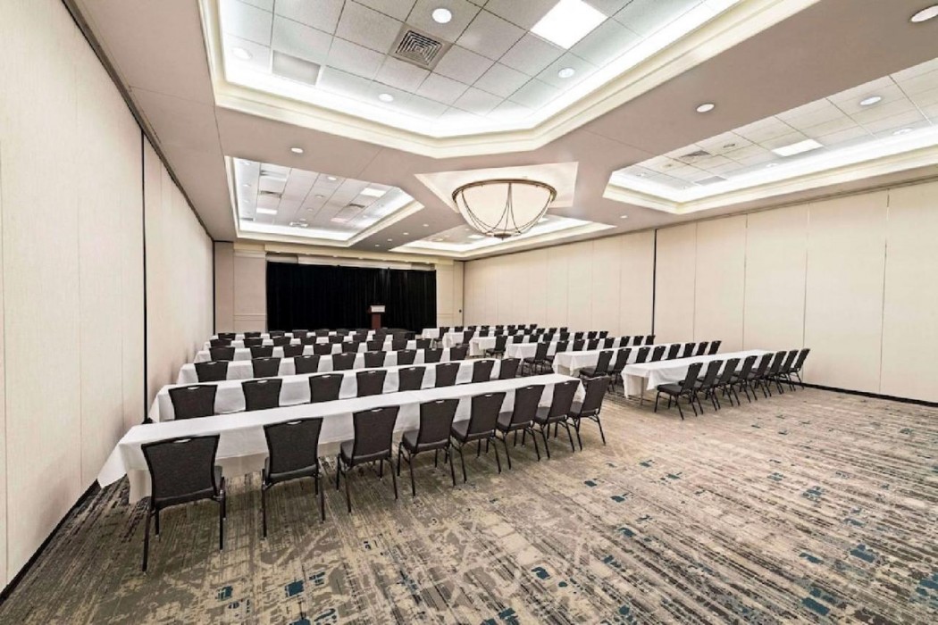Radisson Hotel Fairview Heights - St. Louis 19/33