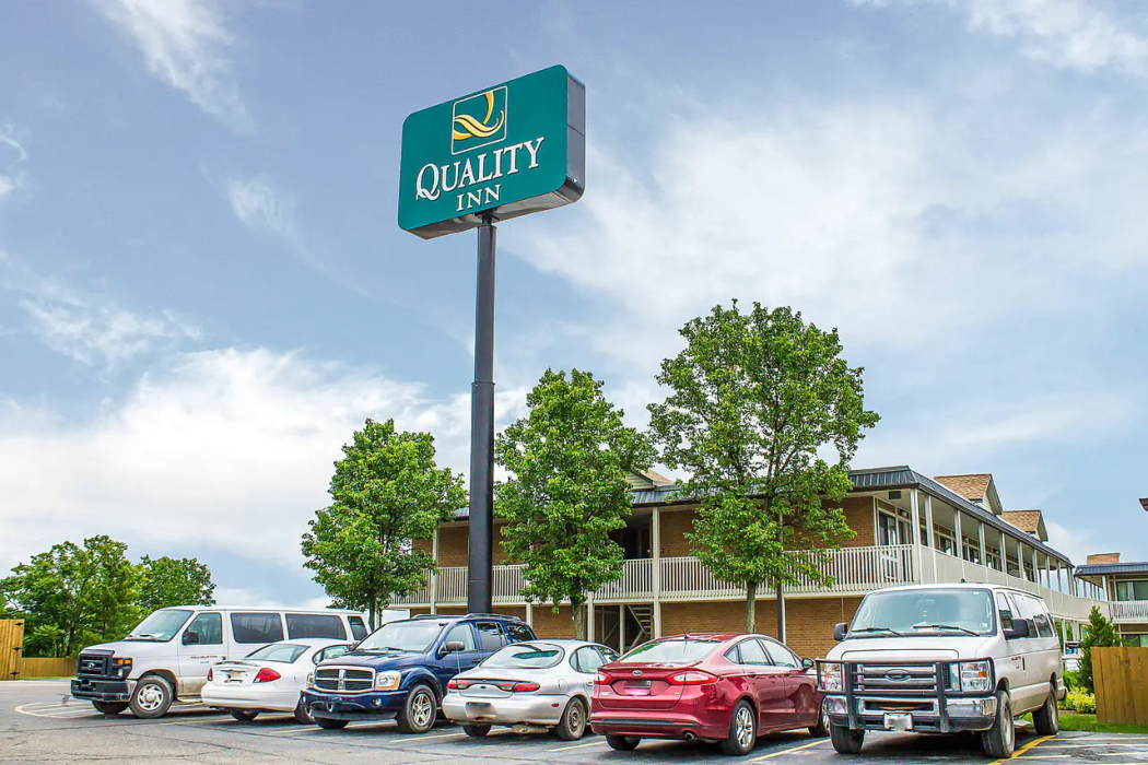 Quality Inn Cambridge 1/48