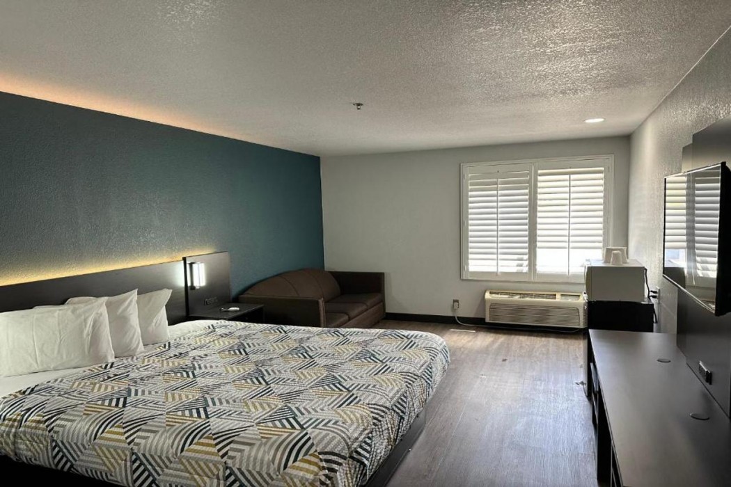 Motel6 Lebec, CA 13/44