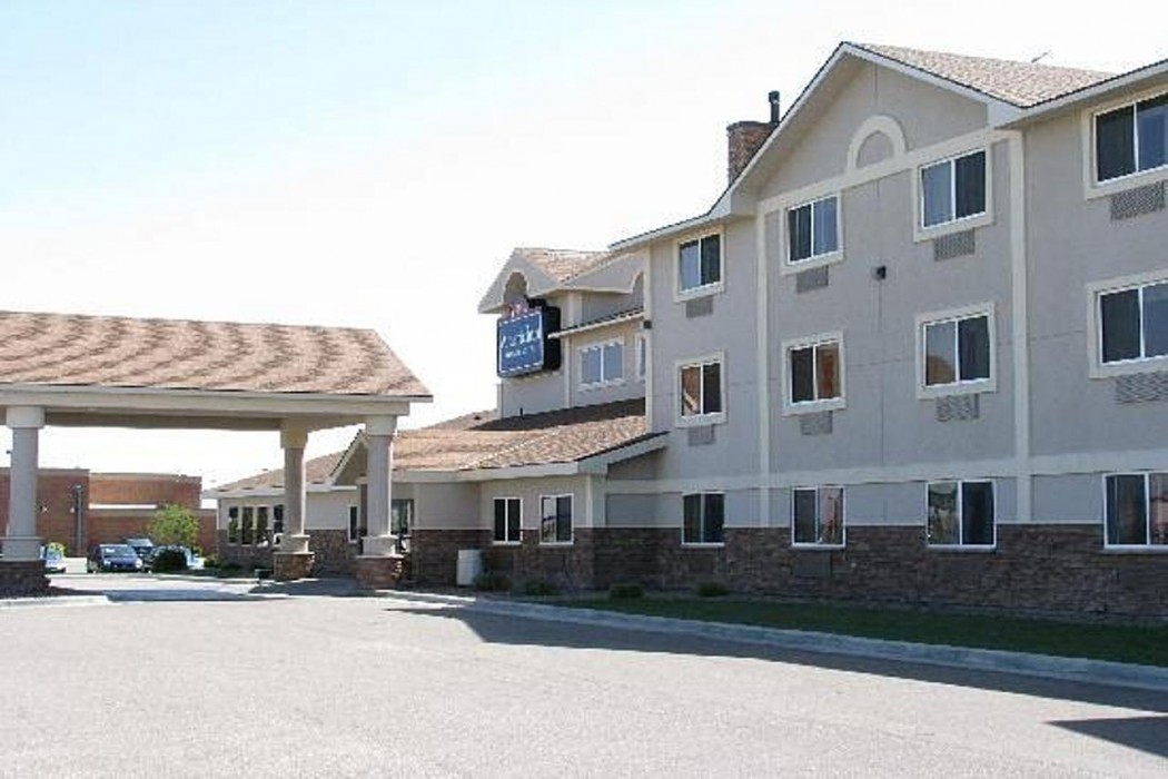 AmericInn by Wyndham Garden City 1/27