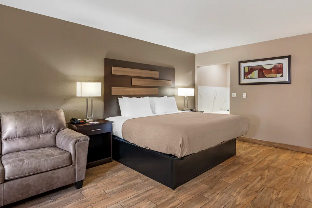 Quality Inn & Suites New Boston - Texarkana West 15/61