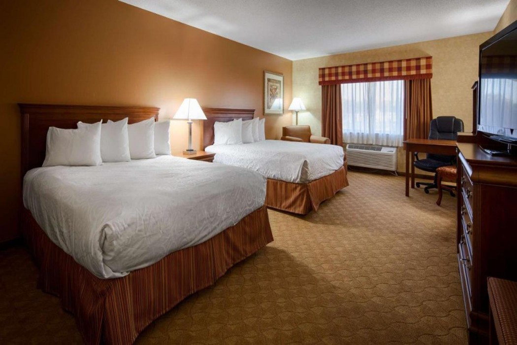 Days Inn by Wyndham St. Charles IL 9/17