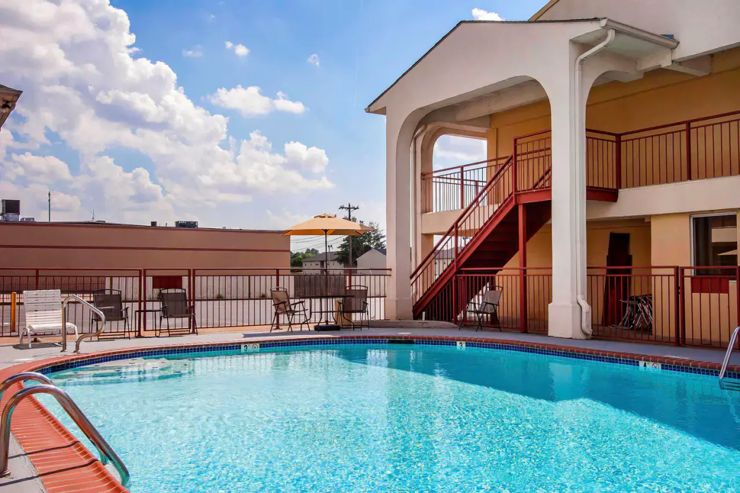 Quality Inn & Suites Covington 15/24