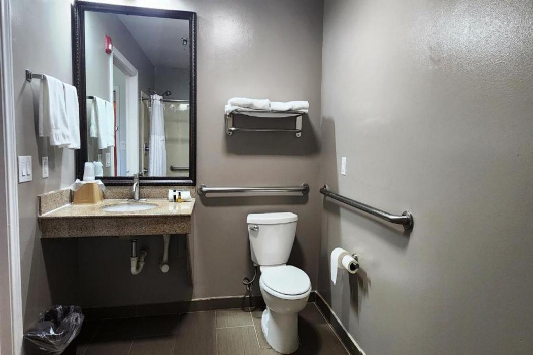 Motel6 Ennis, TX 22/66
