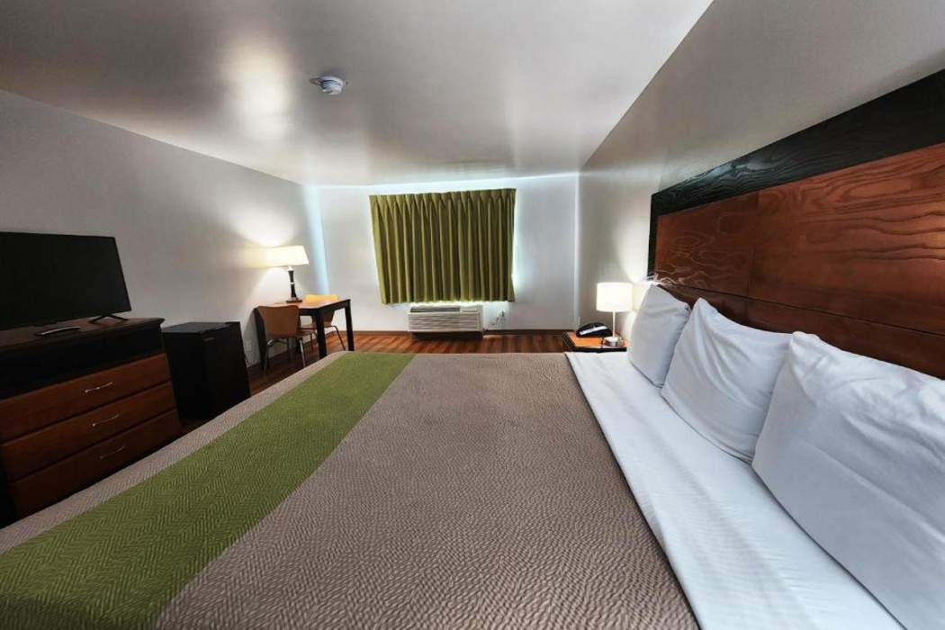 Motel6 Ennis, TX 12/66