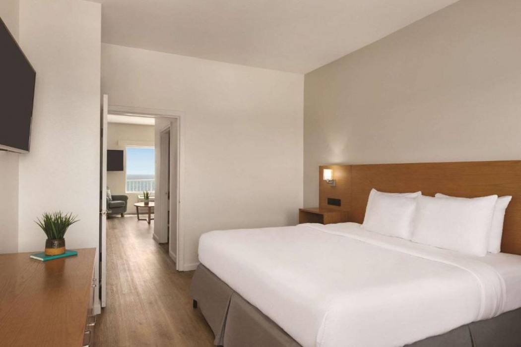 Radisson Beachfront Hotel - Panama City Beach 14/33