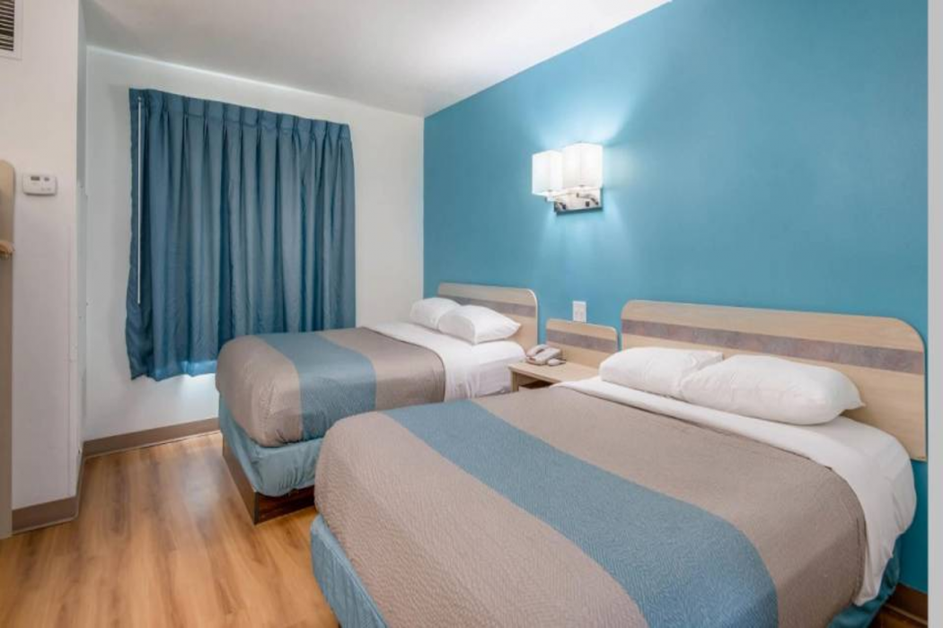 Motel6 Roswell, NM 11/45