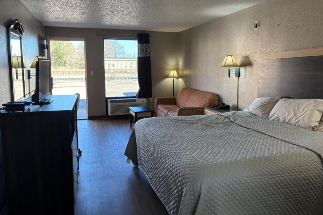 American Inn by Hotel O Selma US 80 13/30