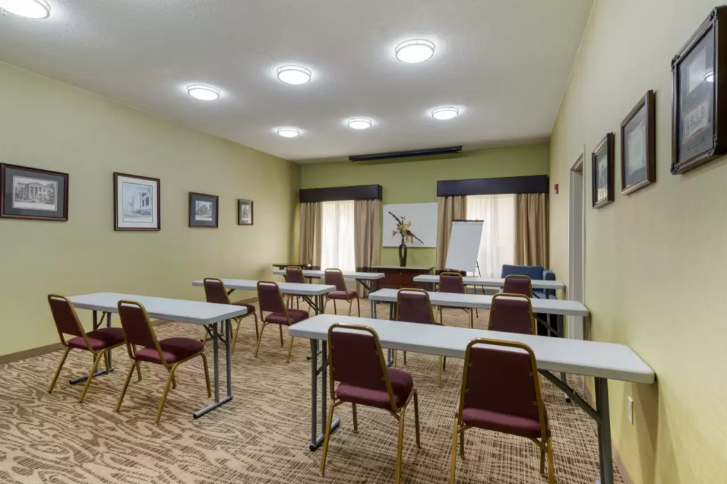Comfort Suites Milledgeville 17/37