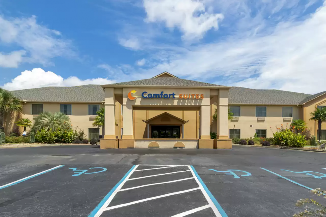 Comfort Suites Milledgeville 1/37