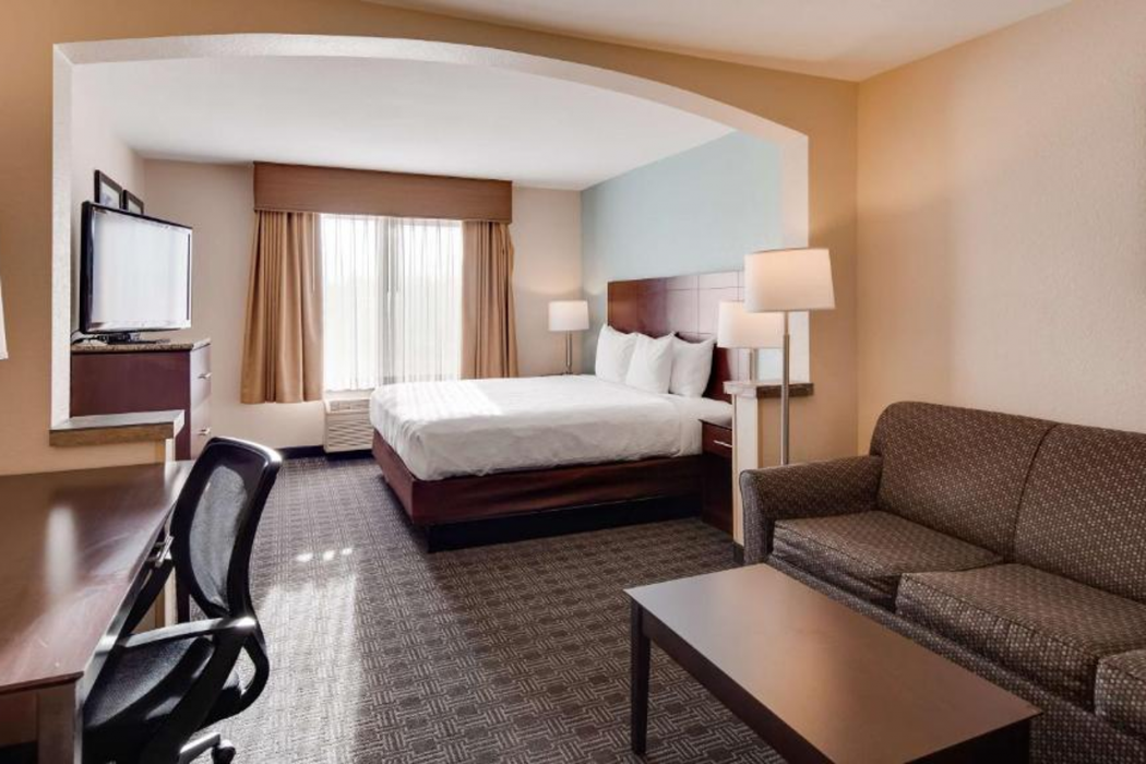 Best Western Plus Gateway Inn & Suites 10/34