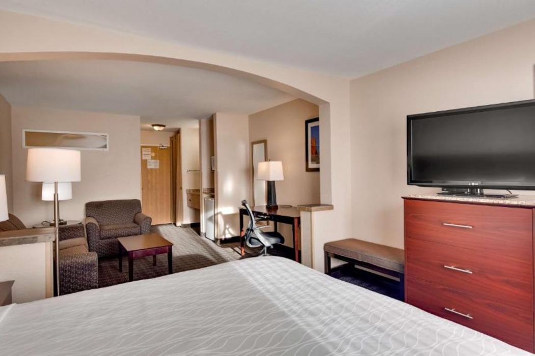Best Western Plus Gateway Inn & Suites 11/34