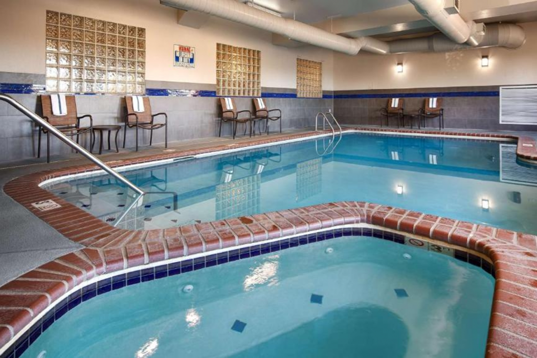 Best Western Plus Gateway Inn & Suites 22/34