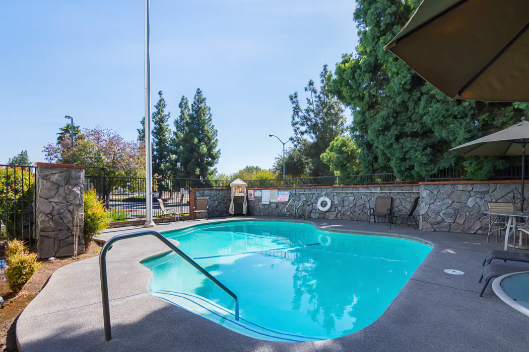 Quality Inn Fresno Yosemite Airport 15/27