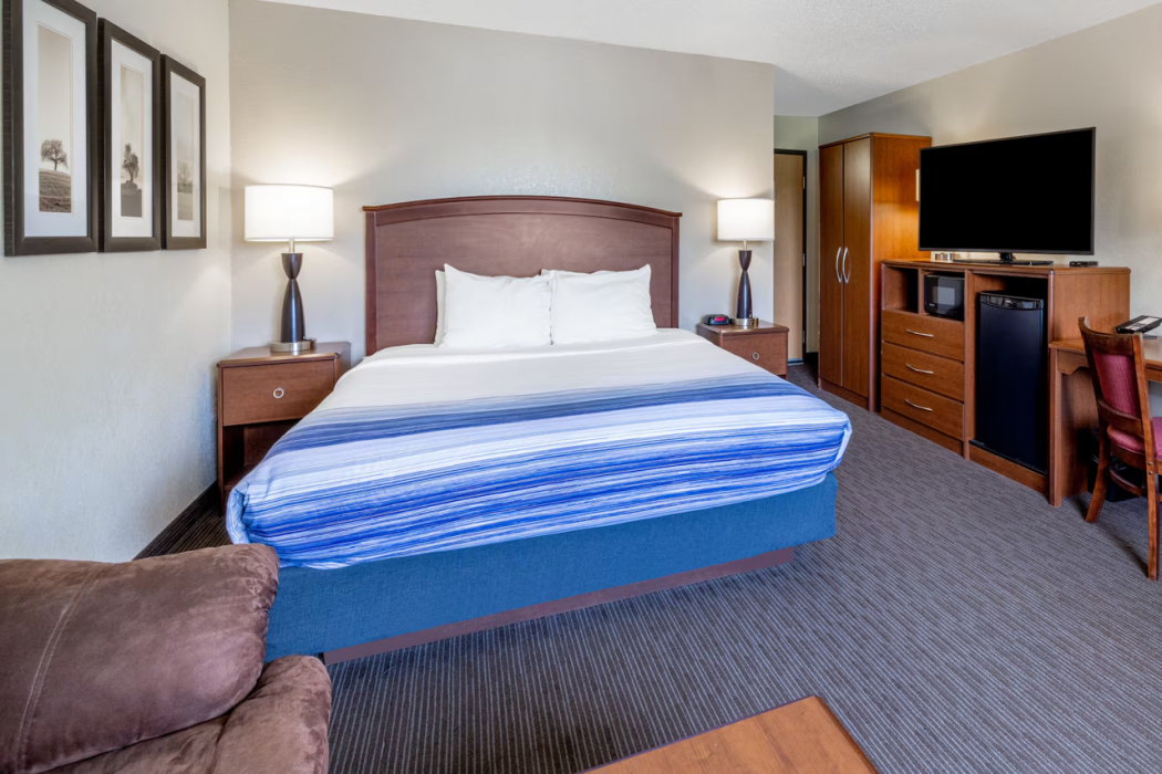 Americinn By Wyndham Dickinson 12/39