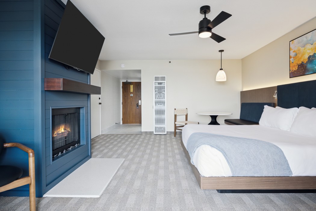 456 Embarcadero Inn Suites 33/77