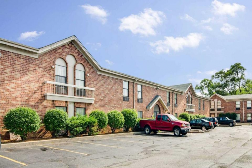 Motel6 Waukegan, IL 34/63