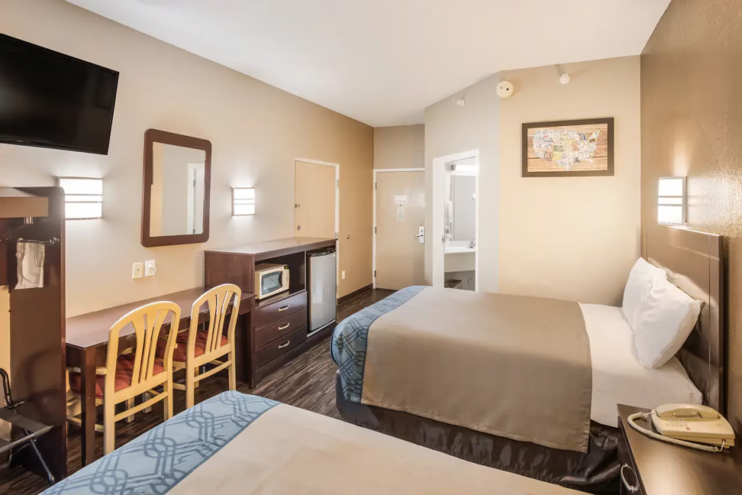 Econo Lodge Morristown West 9/19
