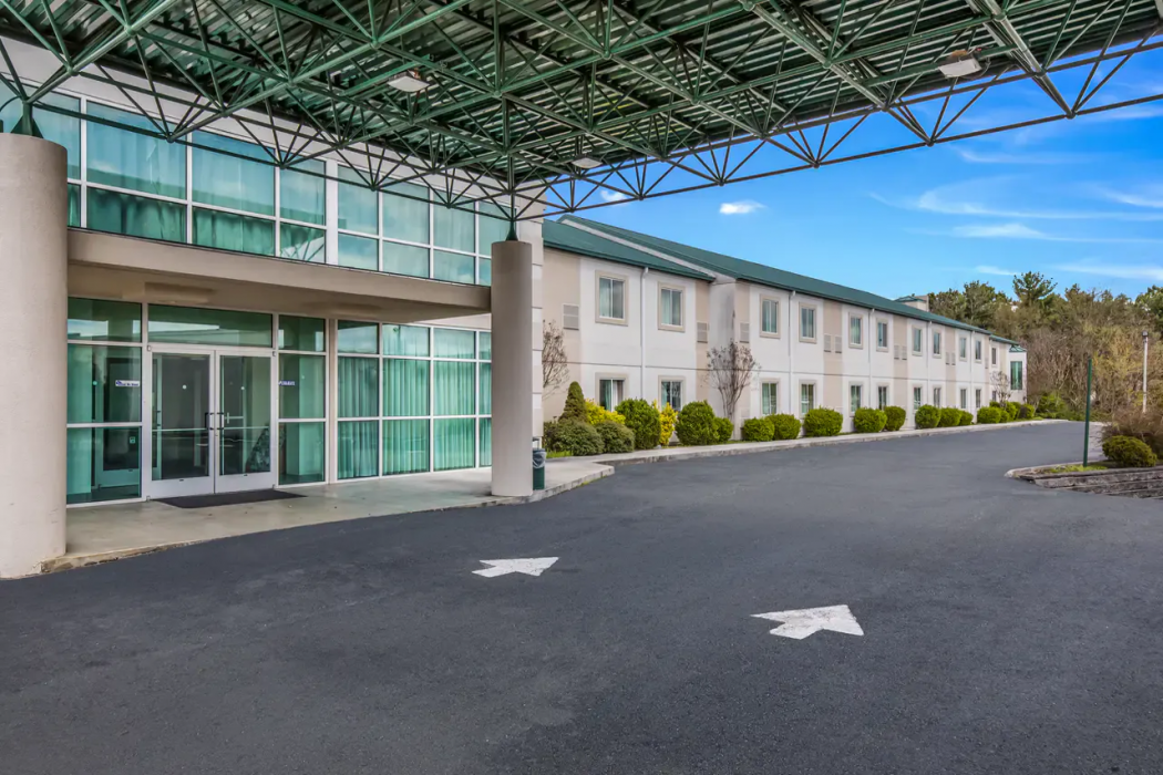 Econo Lodge Morristown West 1/19
