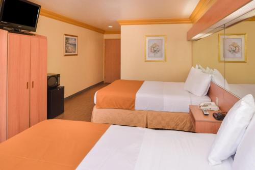 H3 Inn & Suites - LAX Airport 4/17