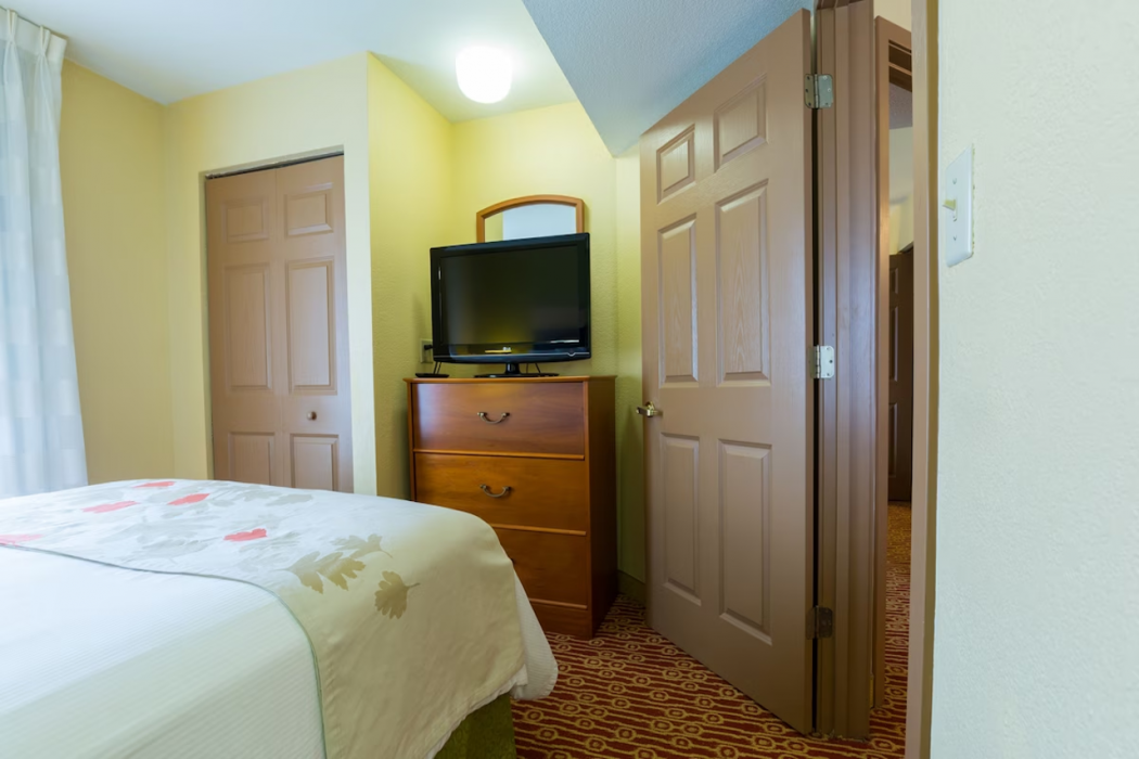 MainStay Suites Sterling near Dulles Town Center 8/19